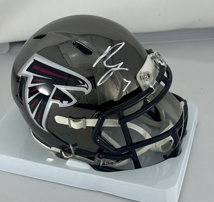 BIJAN ROBINSON SIGNED RIDDELL FALCONS CHROME SPEED MINI HELMET - BAS