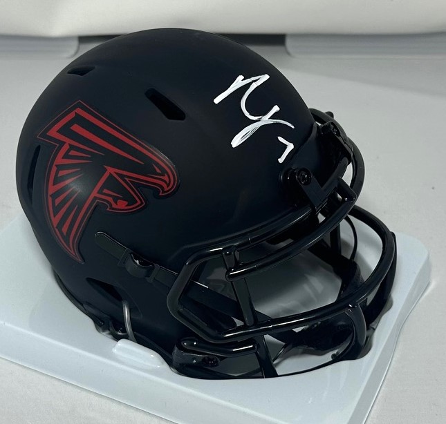 BIJAN ROBINSON SIGNED RIDDELL FALCONS ECLIPSE SPEED MINI HELMET - BAS