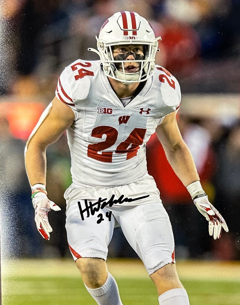 HUNTER WOHLER SIGNED 8X10 WI BADGERS PHOTO #2