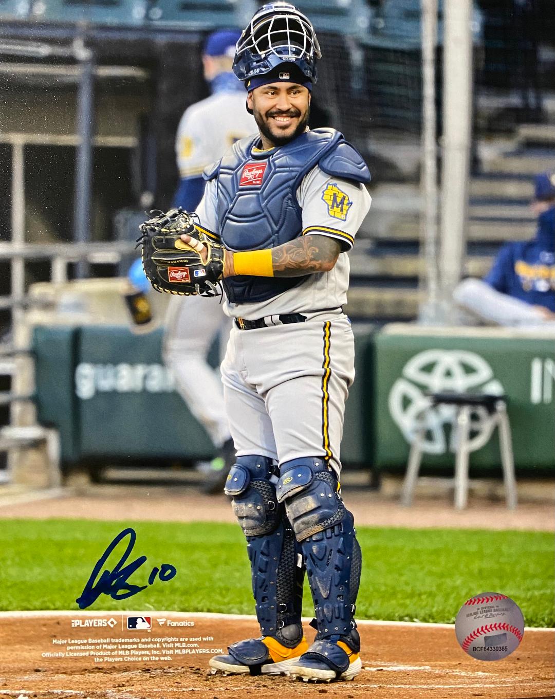 OMAR NARVAEZ SIGNED 8X10 BREWERS PHOTO #1