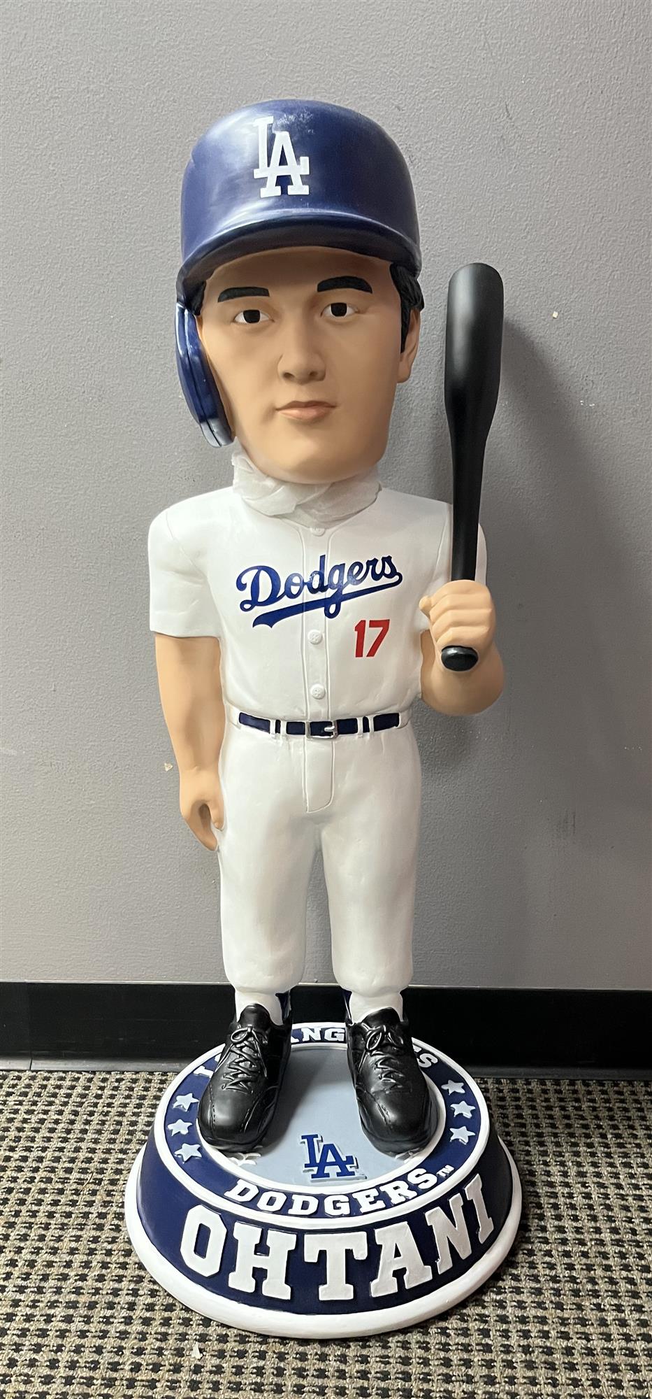 LOS ANGELES DODGERS SHOHEI OHTANI 3 FOOT FOCO BOBBLEHEAD