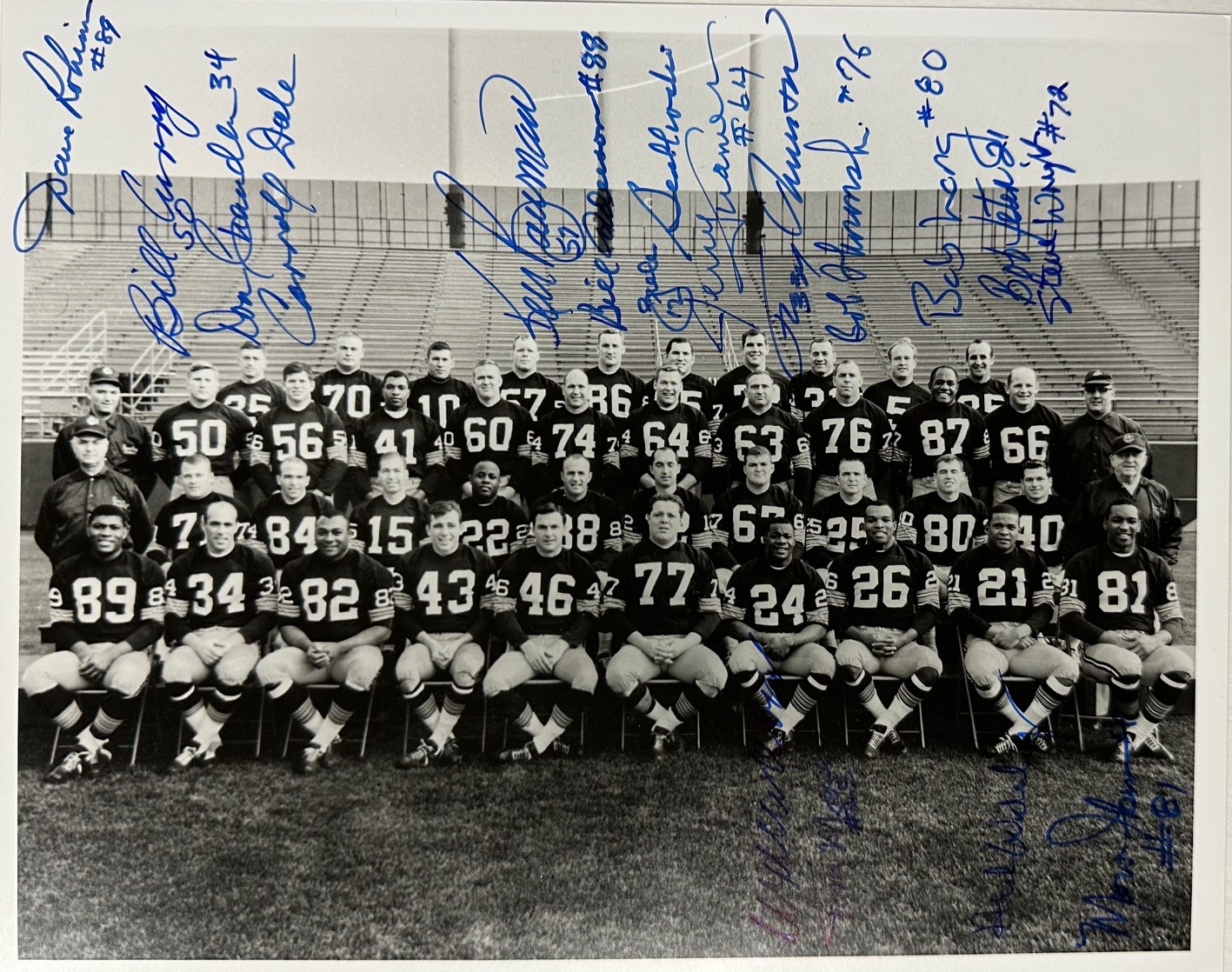 GB PACKERS 1965 LOMBARDI ERA TEAM SIGNED 8X10 PHOTO W/ 17 PLAYERS