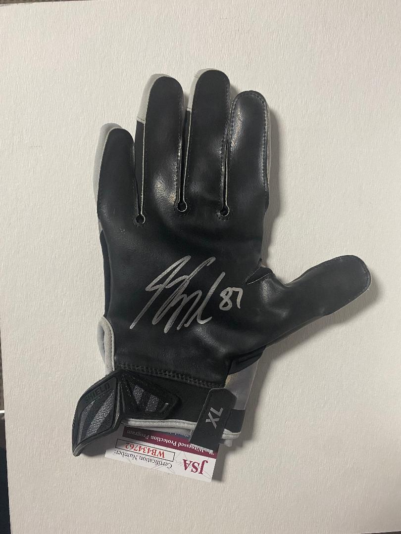 JORDY NELSON SIGNED NIKE GAME ISSUED LEFT BLACK & WHITE WINTER GLOVE #7 - JSA