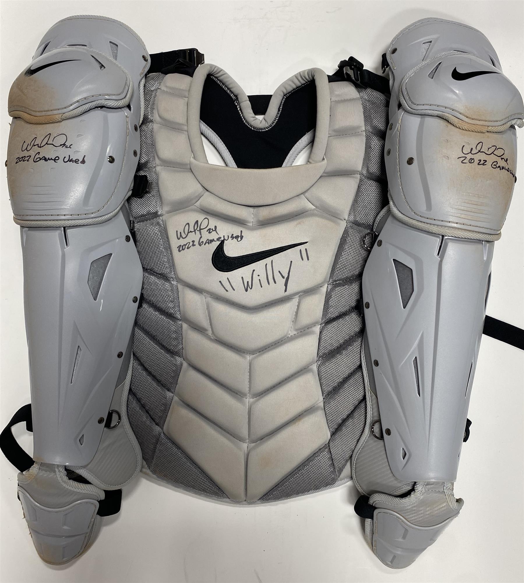 WILLIAM CONTRERAS SIGNED BRAVES 2022 GAME USED CATCHERS GEAR #1 - JSA