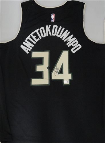 GIANNIS ANTETOKOUNMPO SIGNED NIKE SWINGMAN BUCKS BLACK JERSEY - BECKETT