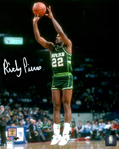 RICKY PIERCE SIGNED 8X10 MILW BUCKS PHOTO #1