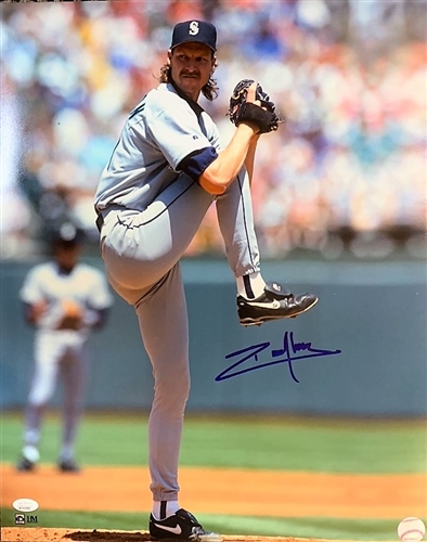 RANDY JOHNSON SIGNED MARINERS 16X20 PHOTO #1 - JSA