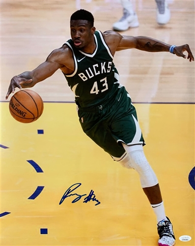 THANASIS ANTETOKOUNMPO SIGNED 16X20 BUCKS PHOTO #9 - JSA