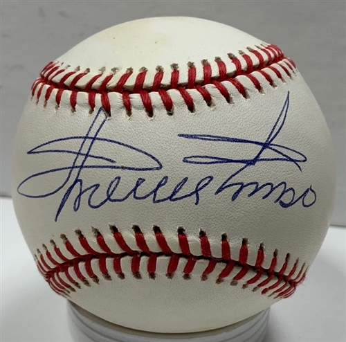 MINNIE MINOSO SIGNED OFFICIAL AMERICAN LEAGUE BASEBALL - WHITE SOX - JSA