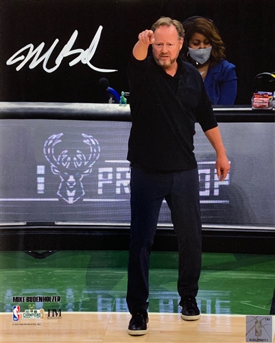 COACH MIKE BUDENHOLZER SIGNED 8X10 BUCKS PHOTO #1