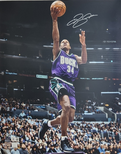 RAY ALLEN SIGNED 16X20 MILW BUCKS PHOTO #1 -  BAS