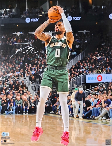 DAMIAN LILLARD SIGNED 16X20 MILW BUCKS PHOTO #2 -  BAS